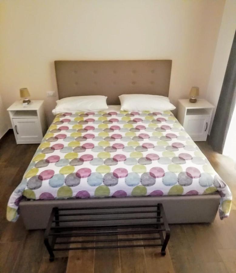 B&B Peter Pan Салерно Экстерьер фото